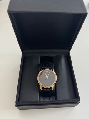 Movado Museum Classic (38mm)